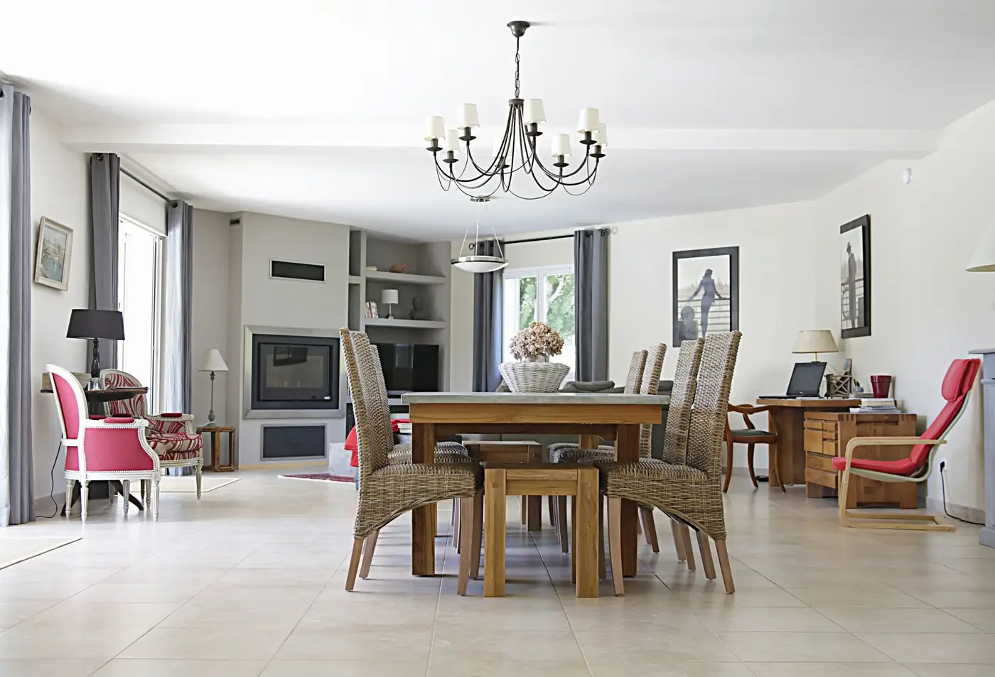 Bright open-plan dining and living room